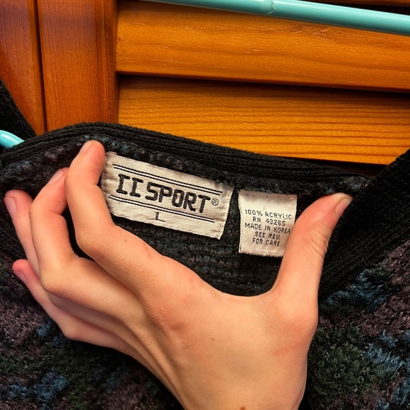 CC Sport Blue and Green and Purple V-Neck Cardigan Button Up Sweater Men’s L - Picture 3 of 3